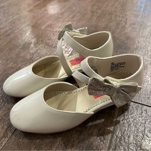 Rachel Shoes Girl dress bow shoes Size 3